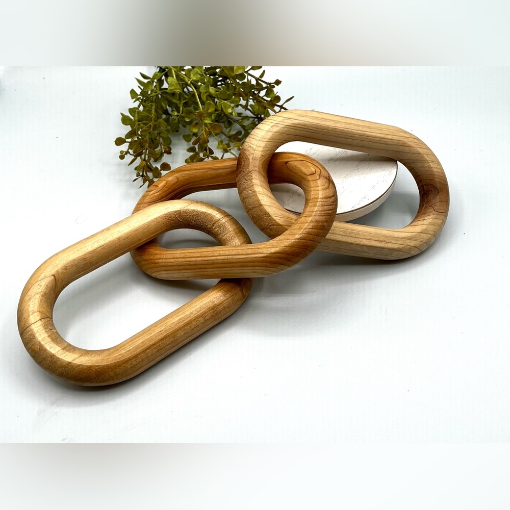 Wood Chain Link Accent Decor